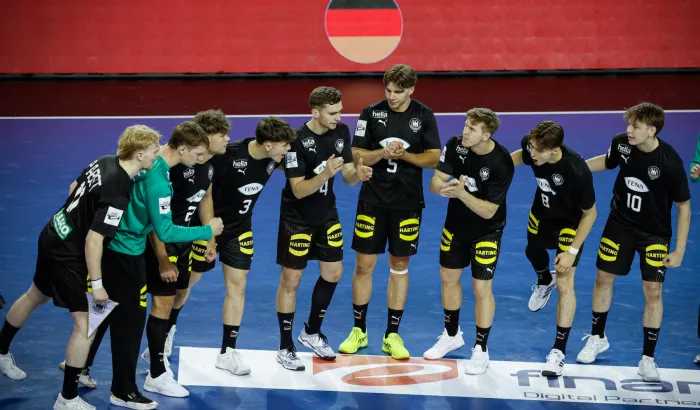 Die U21m stimmt sich vor dem Anwurf ein