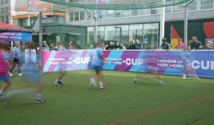 Im Rampenlicht von Hands up for more