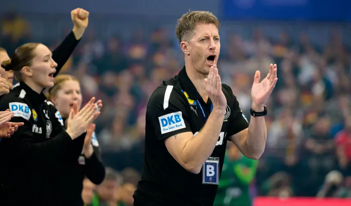 Markus Gaugisch bejubelt den Viertelfinalsieg gegen Brasilien