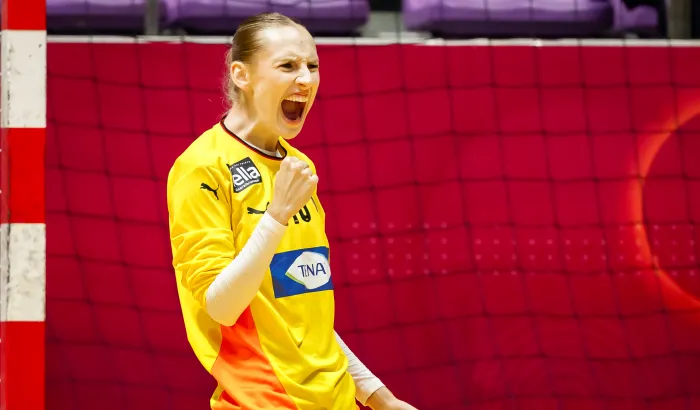 16 Paraden - 10 davon in der zweiten Halbzeit - zeigte Lena Lindemann im Viertelfinal-Krimi gegen Norwegen. - Foto: kolektiff