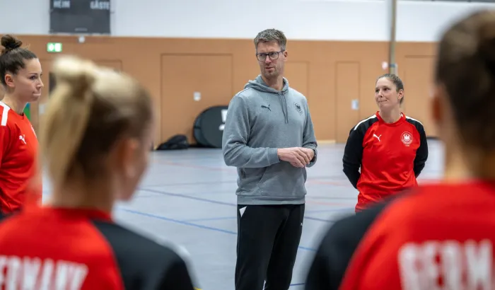 Lehrgang-Mu-nchen-Frauen-Training-5-1-.jpg Lehrgang-Mu-nchen-Frauen-Training-5-1-.jpg