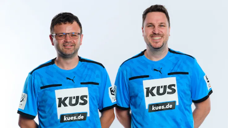 Schiedsrichter Bernhardt und Peiser im Portrait