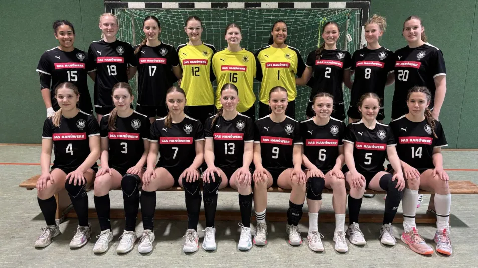 Nationalmannschaft U16w. - Foto: DHB