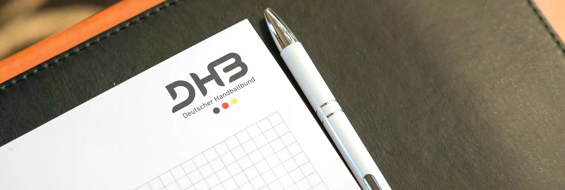 Ein DHB-Schreibblock