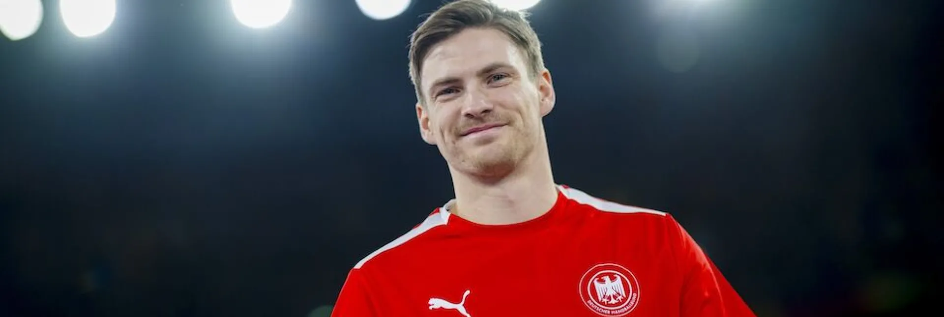 Rune Dahmke im NORDWEST Aufwärmshirt