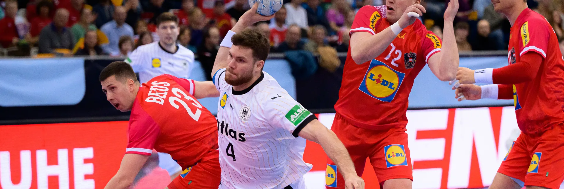 Johannes Golla beim Wurf vom Kreis