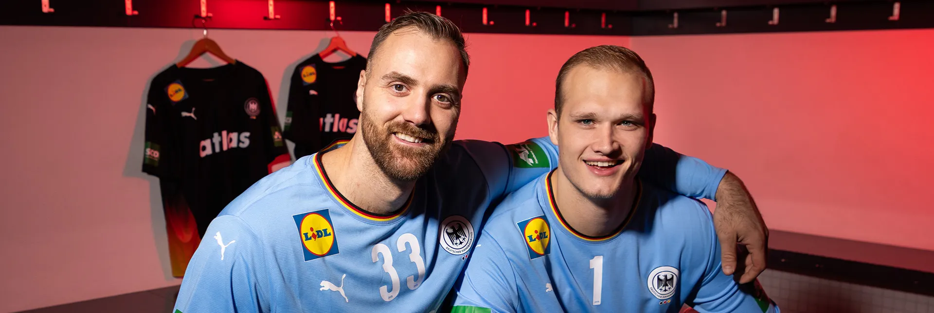 Wolff & Späth lachen in die Kamera