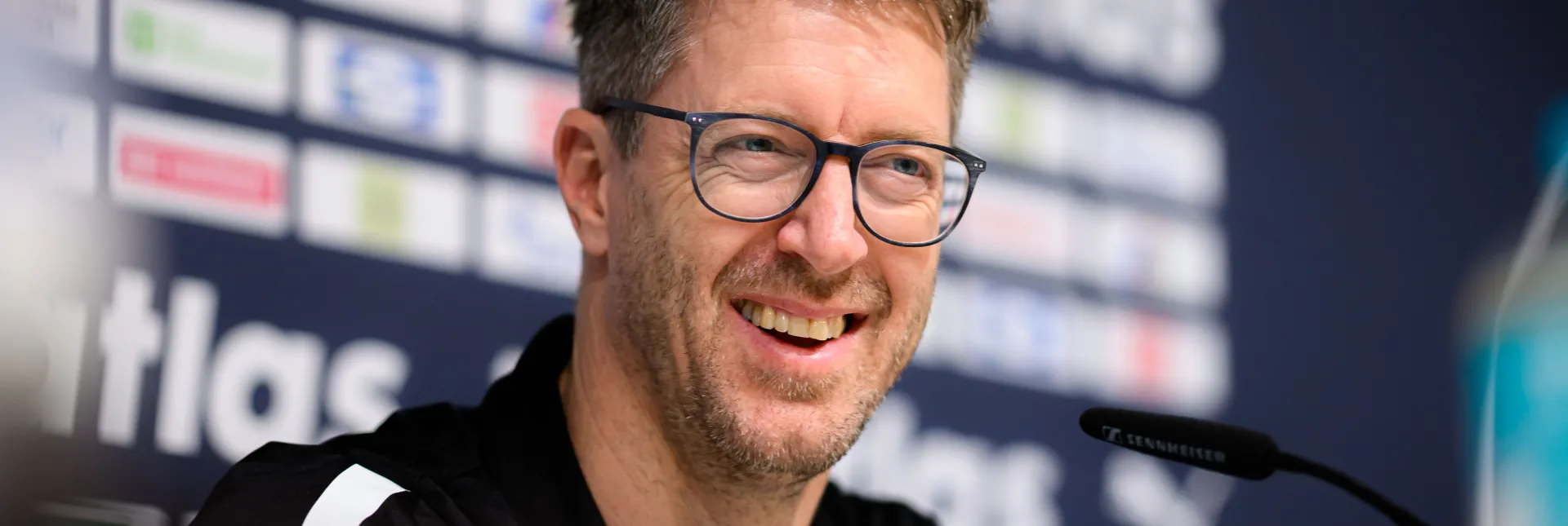 Bundestrainer Markus Gaugisch begrüßt neue Gesichter. - Foto: Marco Wolf