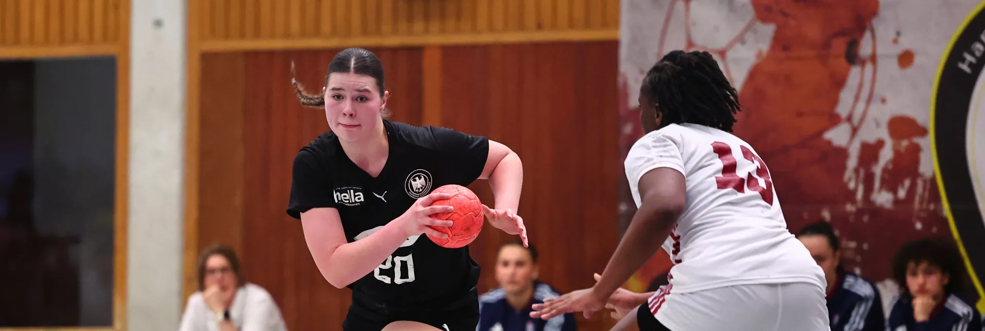 Adele Kasper führt die deutsche U18-Nationalmannschaft in Rumänien als Kapitänin auf die Platte. - Foto: René Weiss