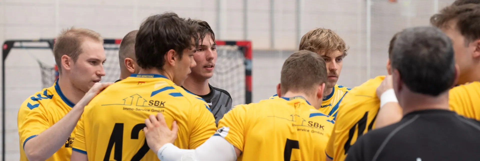Das Team der HSG Konstanz bei einer Auszeit