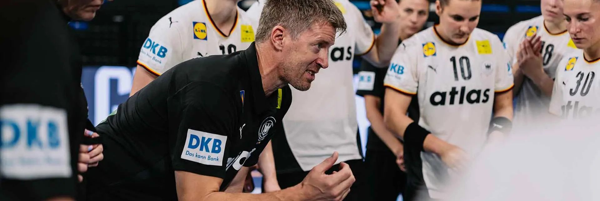 Markus Gaugisch im Teamkreis.