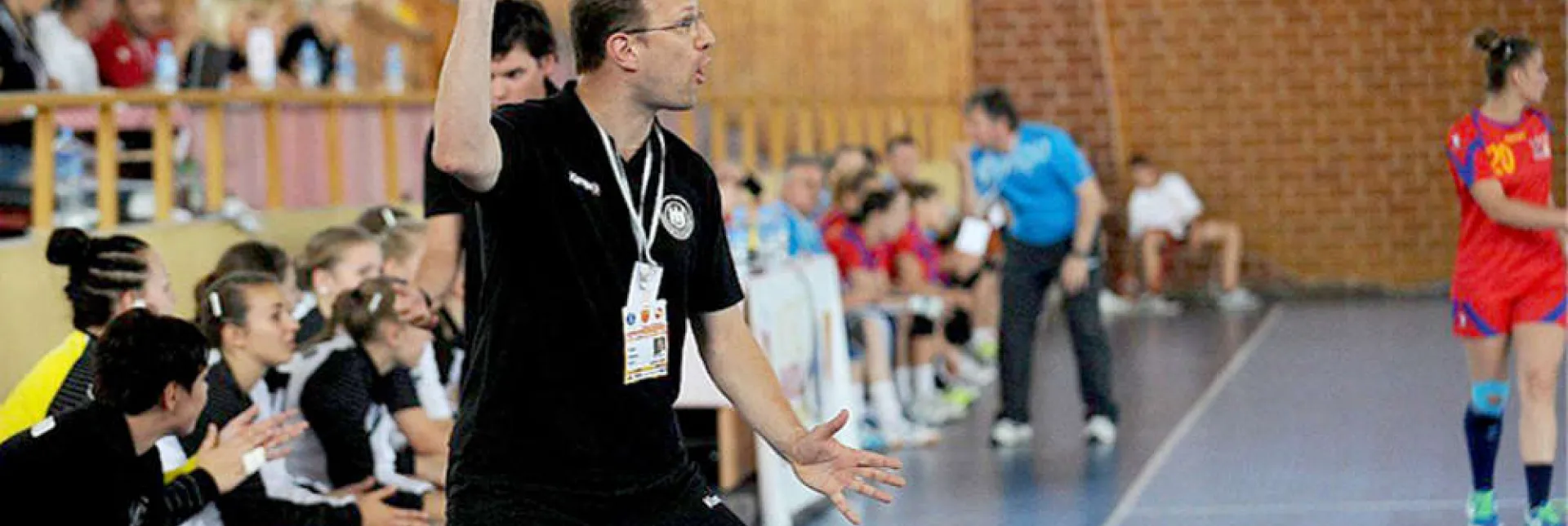 839e736f104fcac.jpg