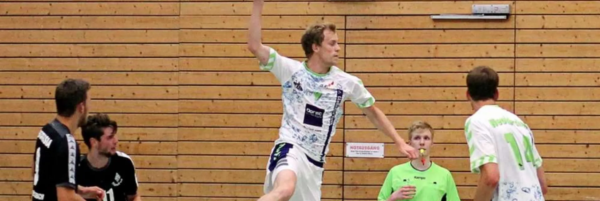 1238166433010d5.jpg