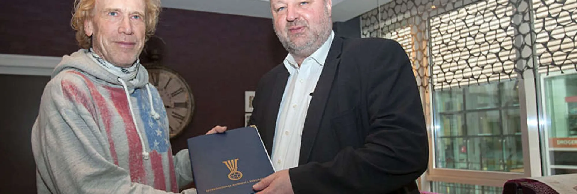 17553788e1ecf45.jpg
