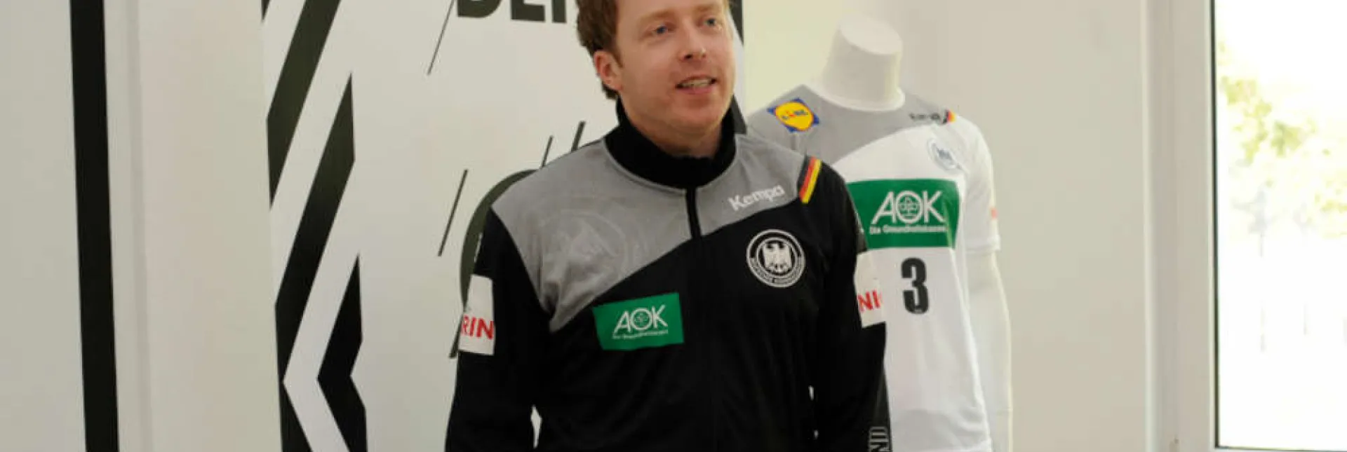 9fd8a4de77d1179.jpg