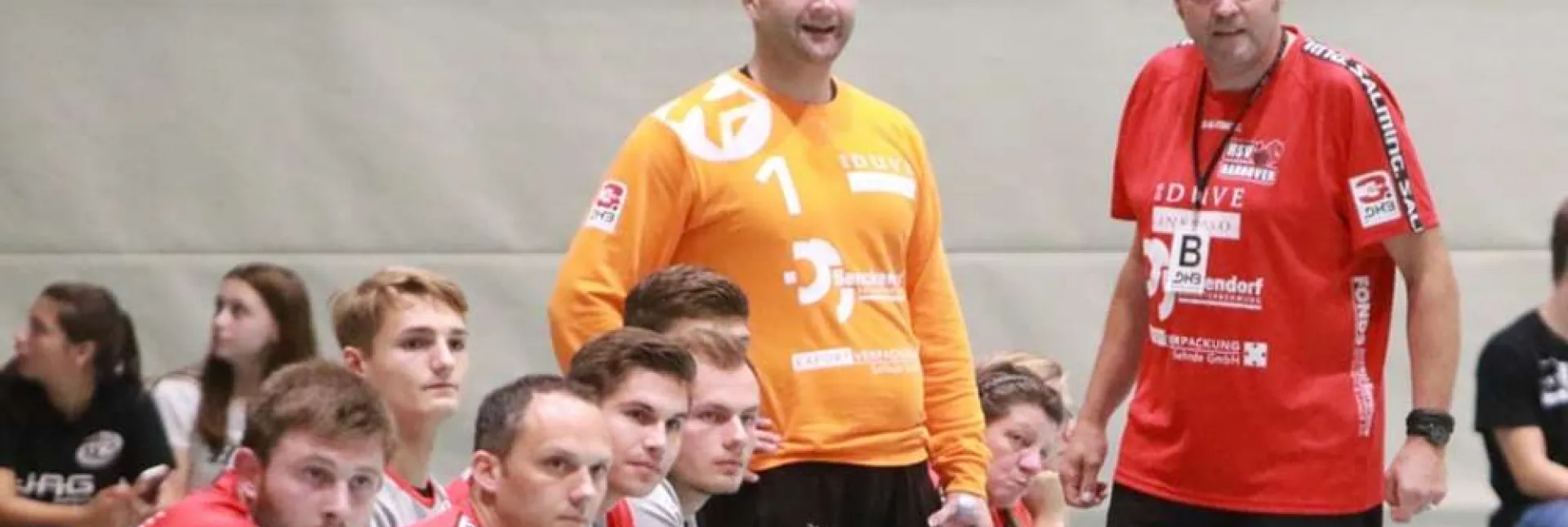6e0903d3053e83d.jpg