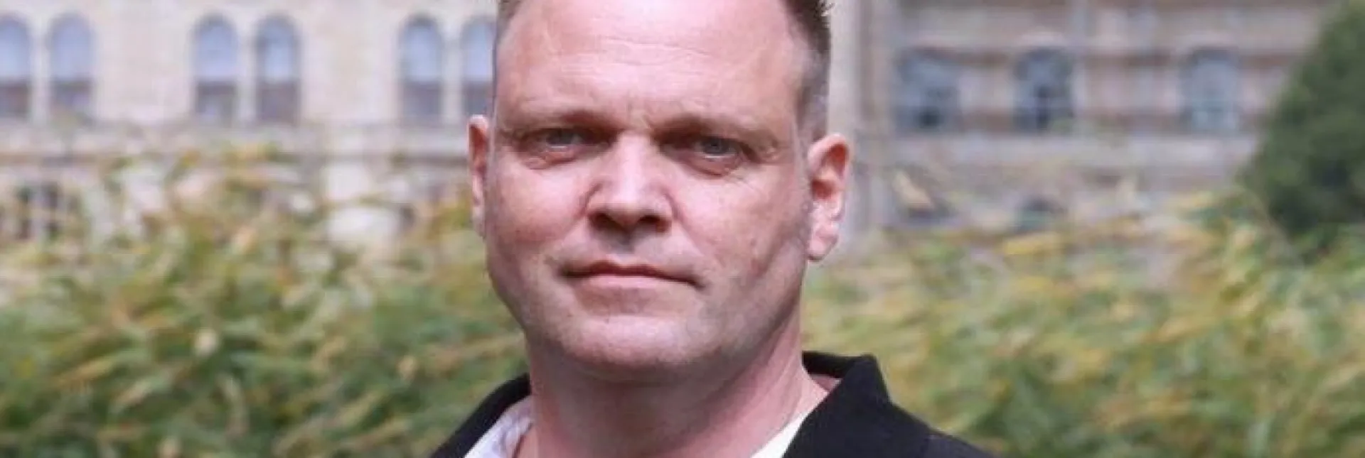 Lux-Stephan_Trainer.jpg