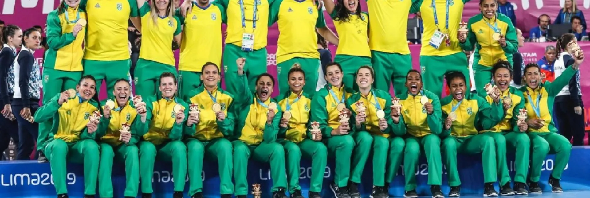 Team-photo_BRA-W.jpg