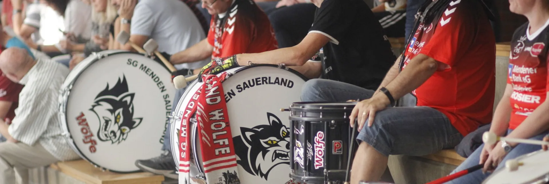 Fans_SG-Menden_Bendig.JPG