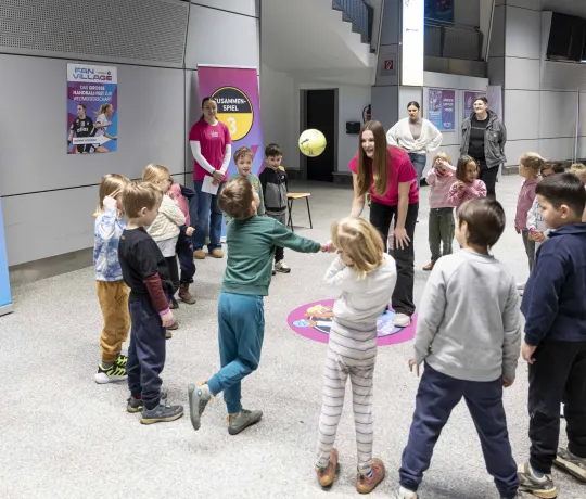 Dortmunder Kita-Kinder beim Hanniball Pass Junior in der Dortmunder Westfalenhalle