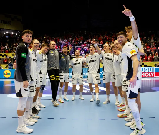 Die Männer kommen nach Dortmund und Bremen. - Foto: kolektiff images