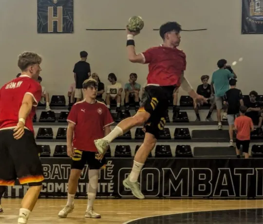 Die neuformierte männliche U16 des DHB gewann in Frontignan mit 30:28 gegen Frankreich. - Foto: DHB