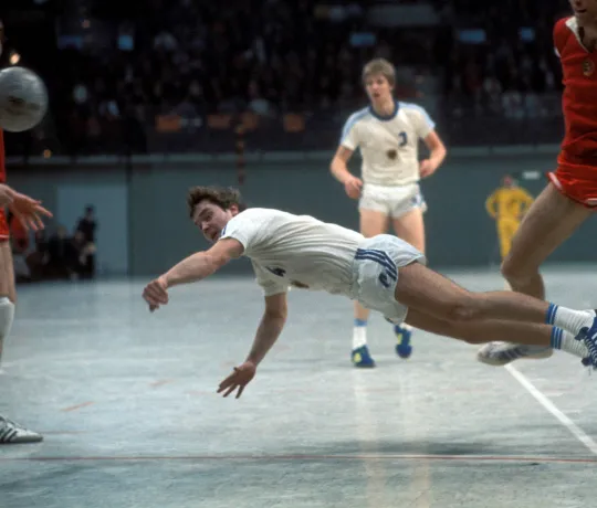 Gerd Rosendahl bei einem Länderspiel im Jahr 1977