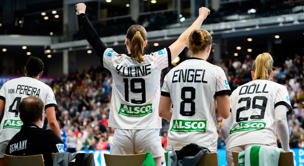 Die Frauen bejubeln einen Treffer