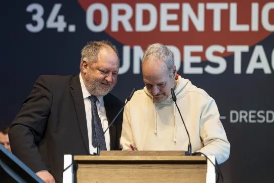 Wolfgang Böhme (rechts) mit DHB-Präsident Andreas Michelmann. - Foto: Kenny Beele