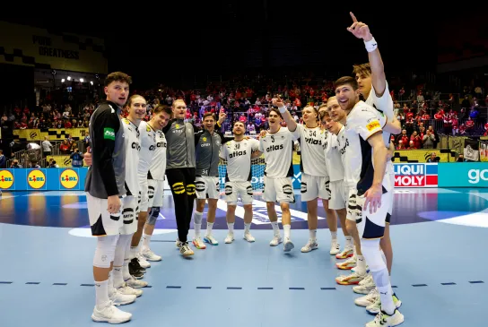 Die Männer kommen nach Dortmund und Bremen. - Foto: kolektiff images