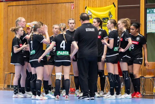 U16w
