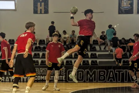 Die neuformierte männliche U16 des DHB gewann in Frontignan mit 30:28 gegen Frankreich. - Foto: DHB