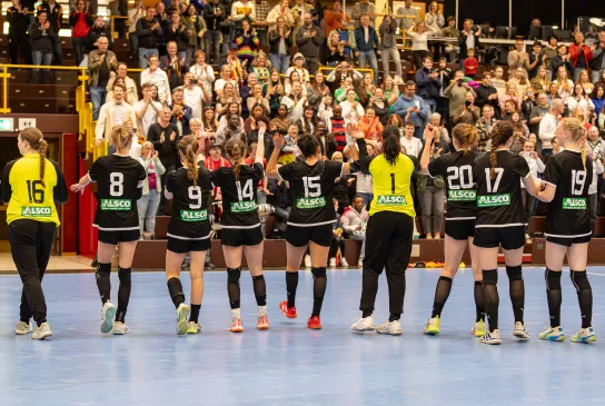 U16w