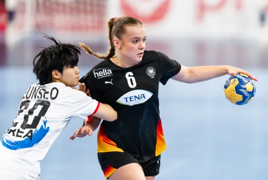 Pia Kastner beendete die U18-WM in Rumänien mit der DHB-Sieben als klarer Sieger gegen Südkorea. - Foto: Kolektiff