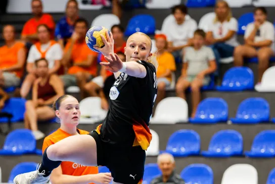 Janne Overbeck bewies auf Linksaußen mit neun Toren ein sicheres Händchen. – Foto: Kolektiff
