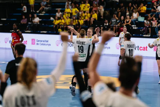Ida Petzold bejubelt ihren ersten Länderspieltreffer. - Foto: Lars Neumann