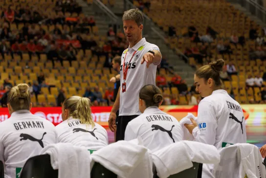 Die Stimmen zum Spiel