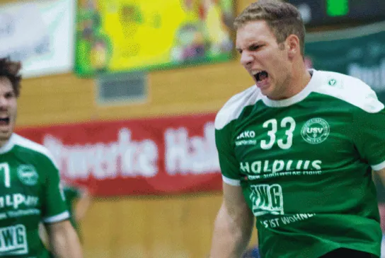 6f0540d33338f2f.gif