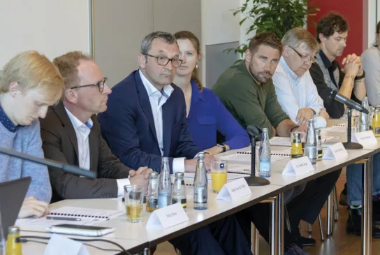 20190506-Hamburg-Dr-Knuth-Lange-nach-zwoelf-Monaten-im-Amt-mit-positiver-Bilanz-Kopie-neu.jpg
