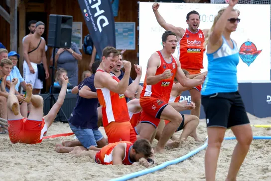 mhu_03082019_Beach_2014.jpg