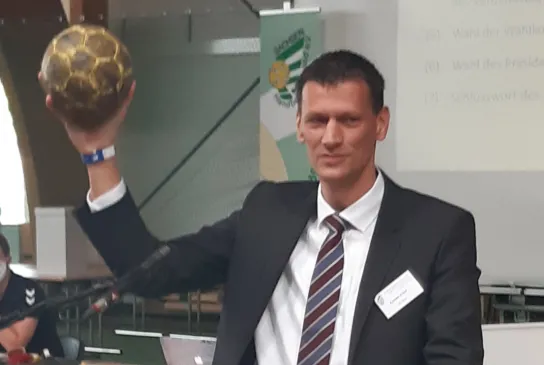 Neuer-Praesdient-HV-Sachsen-1.jpg