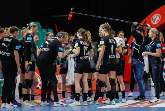 EHF2020W-15-12-CRO-GER-269.JPG